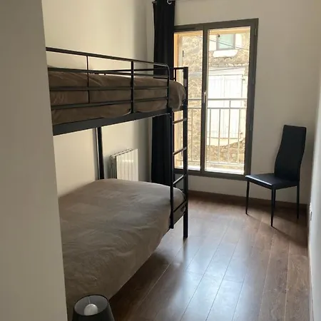 Neufs Avec Garages Dans Maison De Village