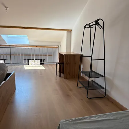 Apartmán Neufs Avec Garages Dans Maison De Village *